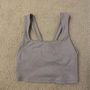 Alo yoga sports bra. Size small. Still in perfect condition.